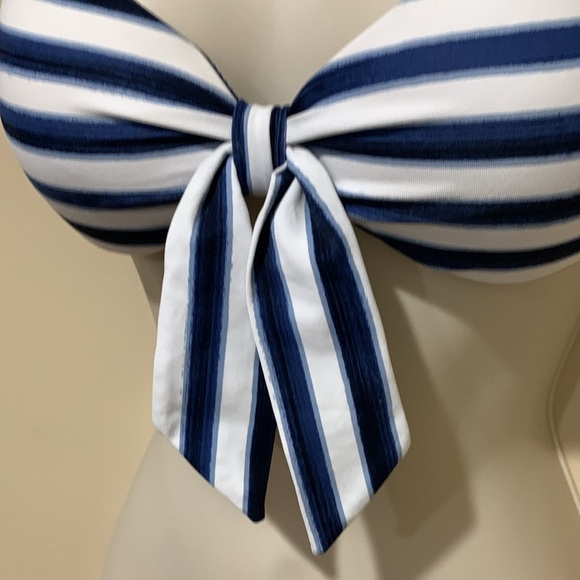 Swim top - Picture 3 of 8